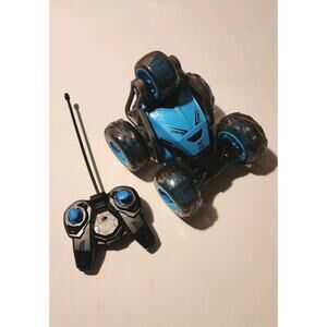 Quadzilla 5-Wheel RC Stunt Car W Remote Tested All Works. Blue/ Black LIGHTS UP